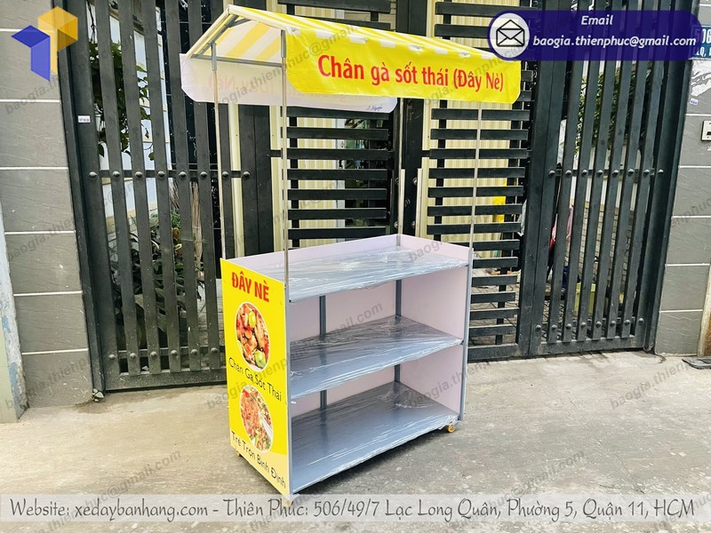 xe đẩy bán chân gà sốt Thái rẻ