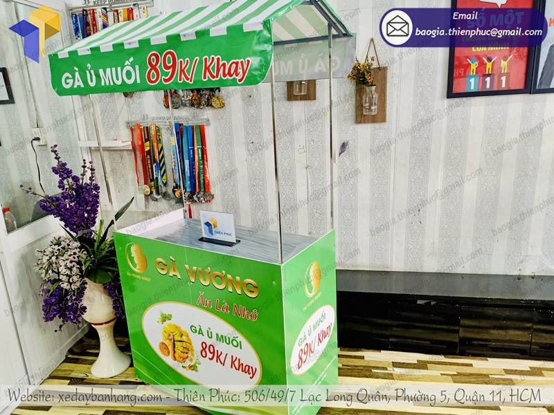 Xe đẩy bán hàng  vỉa hè