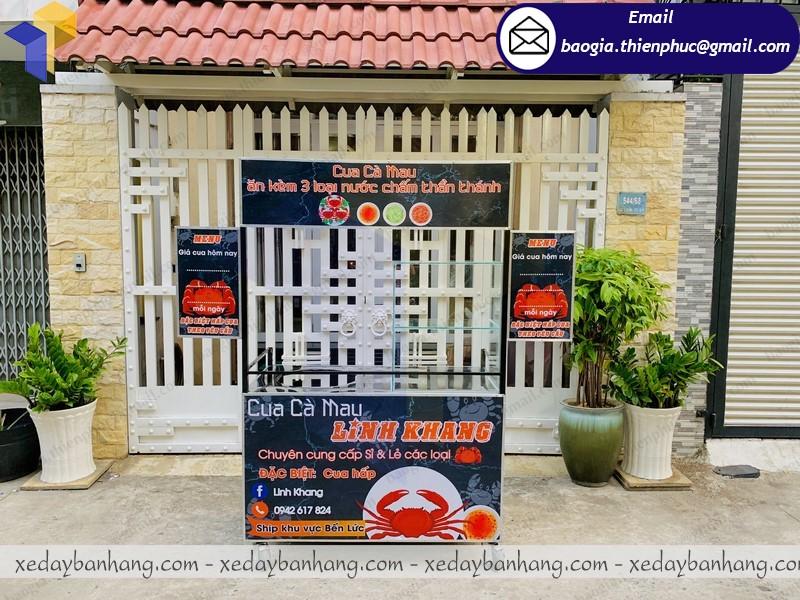 tủ sắt lớn bán cua lưu động