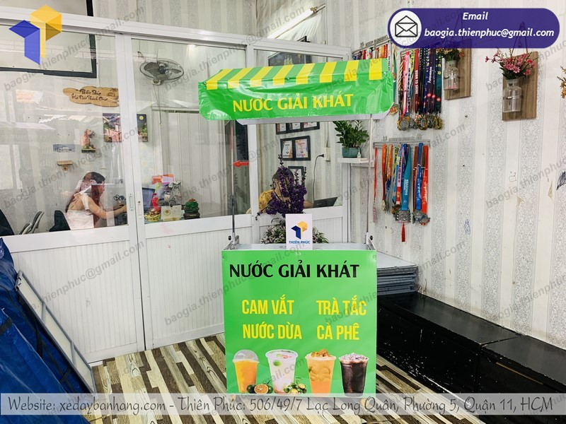 xe nước giải khát di động