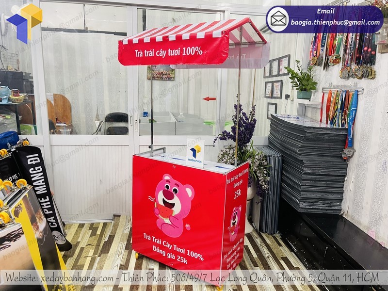 xe trà trái cây vỉa hè tphcm