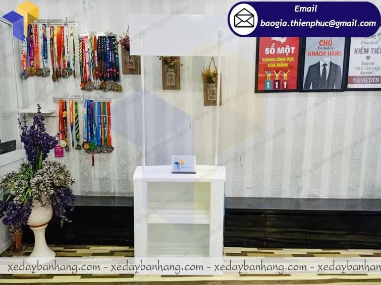 xưởng đóng booth sampling siêu thị